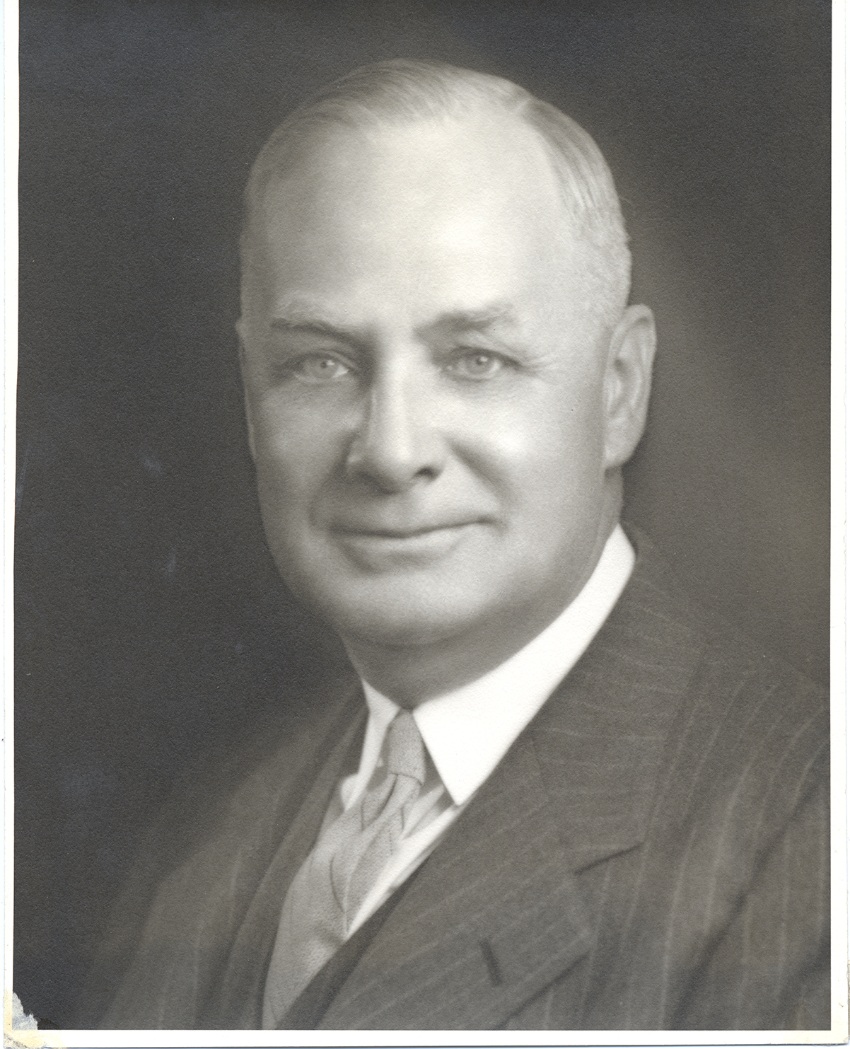 Portrait of Frank B. Robinson [01]